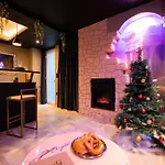 La De Venus - A Theme Jacuzzi Et Piece Secrete - Evasion Pour Deux Apartment *