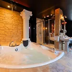La De Venus - A Theme Jacuzzi Et Piece Secrete - Evasion Pour Deux Apartment *