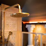 La De Venus - A Theme Jacuzzi Et Piece Secrete - Evasion Pour Deux *
