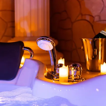 La De Venus - A Theme Jacuzzi Et Piece Secrete - Evasion Pour Deux 公寓 Schirrhein