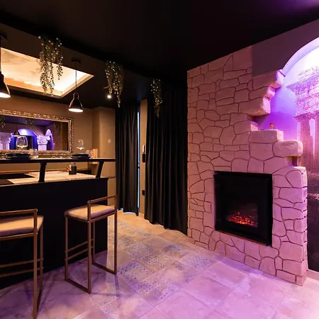 La De Venus - A Theme Jacuzzi Et Piece Secrete - Evasion Pour Deux 公寓 Schirrhein