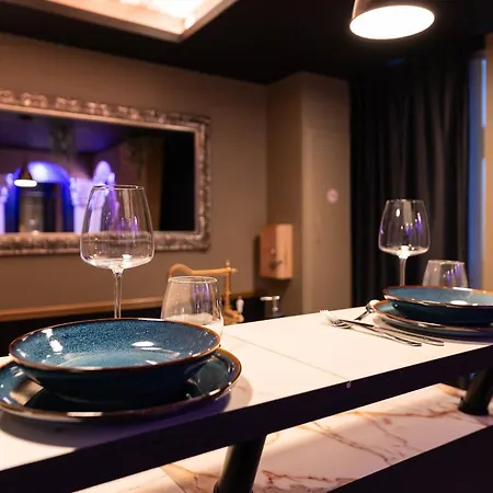 La De Venus - A Theme Jacuzzi Et Piece Secrete - Evasion Pour Deux Schirrhein