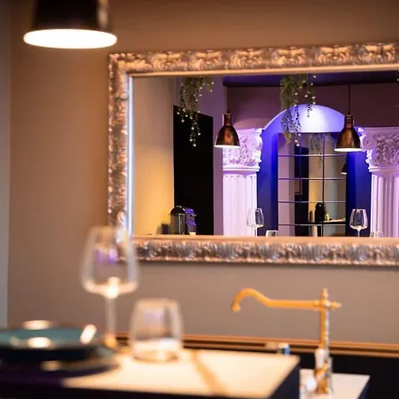 La De Venus - A Theme Jacuzzi Et Piece Secrete - Evasion Pour Deux Apartment Schirrhein