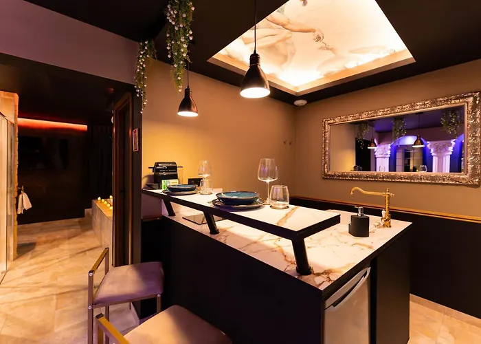 شقة La De Venus - A Theme Jacuzzi Et Piece Secrete - Evasion Pour Deux *