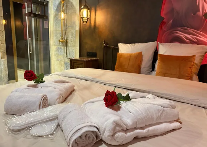 La De Venus - A Theme Jacuzzi Et Piece Secrete - Evasion Pour Deux شقة Schirrhein